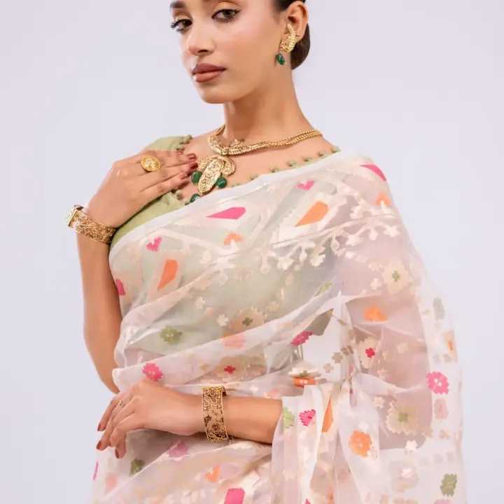 Oitri Saree
